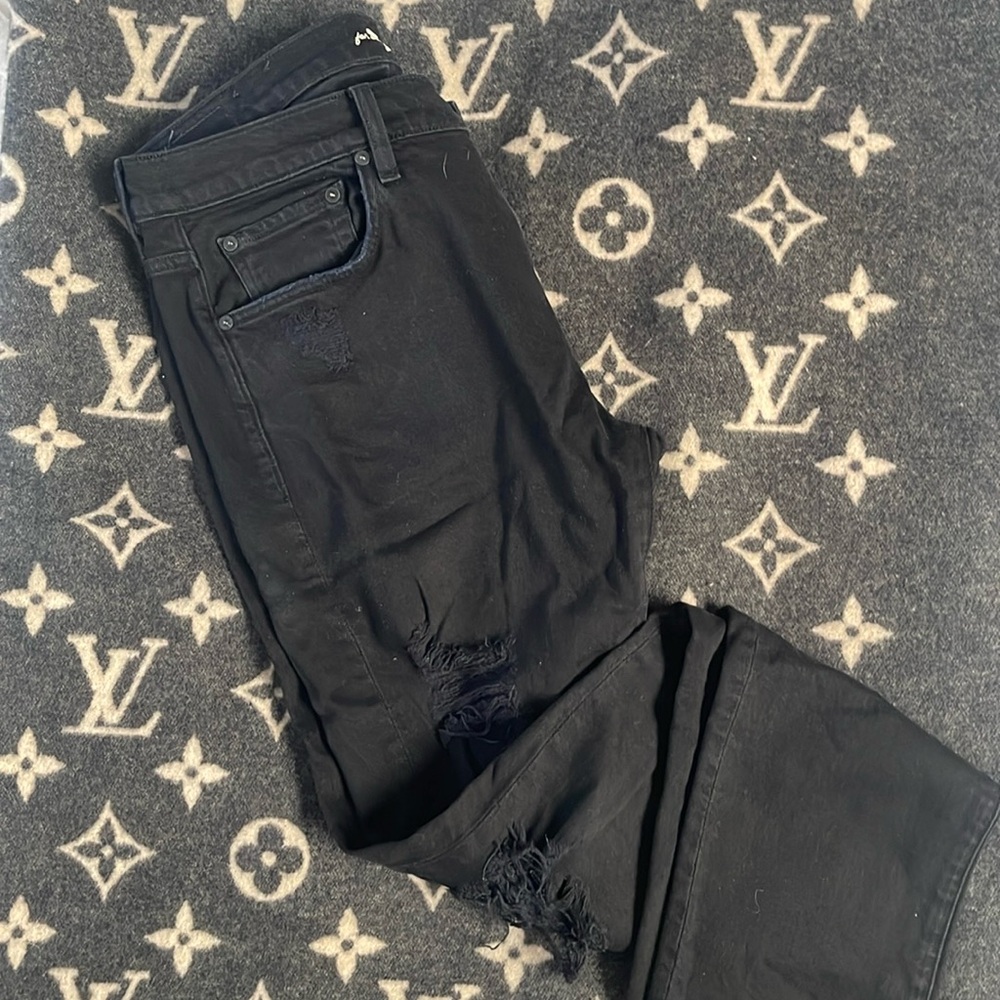 EUC Men’s black 7for all mankind ripped jeans